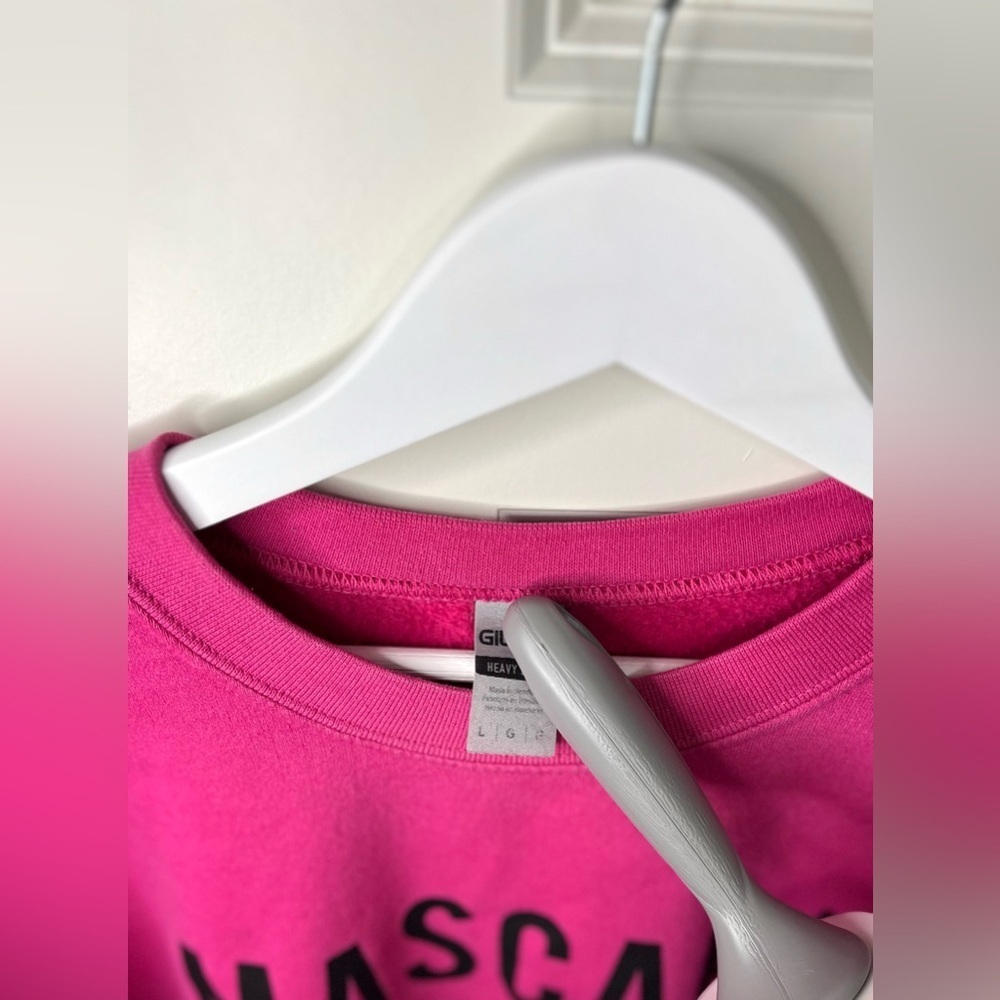 Gildan Hot Pink Crewneck with ‘Mascara Leggings Leopard Done’ Print - Picture 5 of 5